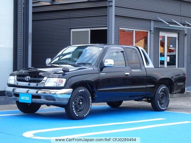 toyota hilux-sports-pick-up 2001 GOO_JP_700060001230240920009 image 1