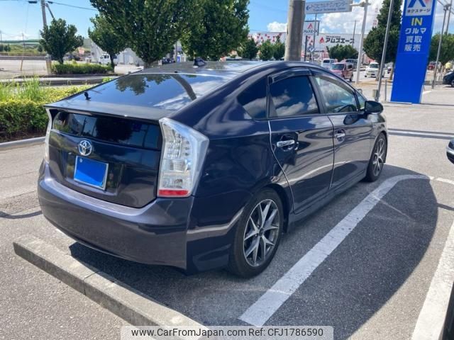 toyota prius 2011 CFJ1786590 image 2