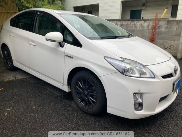 toyota prius 2011 CFJ1851182 image 2