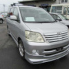 toyota noah 2004 160901133720 image 1