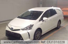 toyota prius-α 2017 CFJ1310228