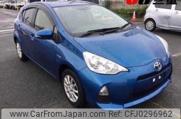 toyota aqua 2013 -TOYOTA--AQUA NHP10--6207608---TOYOTA--AQUA NHP10--6207608-