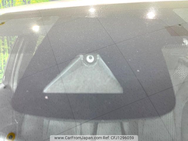 toyota prius 2018 -TOYOTA--Prius DAA-ZVW50--ZVW50-6133050---TOYOTA--Prius DAA-ZVW50--ZVW50-6133050- image 2