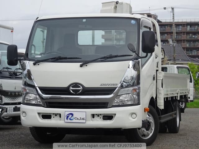 hino dutro 2016 GOO_NET_EXCHANGE_0704331A30240429W001 image 1