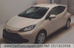toyota aqua 2022 CFJ1823958