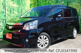 toyota noah 2013 -TOYOTA--Noah DBA-ZRR70W--0554881---TOYOTA--Noah DBA-ZRR70W--0554881-