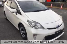 toyota prius 2013 -TOYOTA--Prius ZVW30--1699882---TOYOTA--Prius ZVW30--1699882-