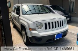 jeep patriot 2011 CFJ1485661