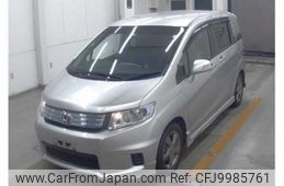 honda freed-spike-hybrid 2013 quick_quick_DAA-GP3_GP3-1111591