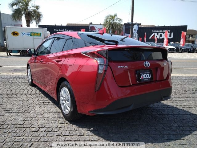 toyota prius 2017 -TOYOTA--Prius DAA-ZVW51--ZVW51-8035427---TOYOTA--Prius DAA-ZVW51--ZVW51-8035427- image 2