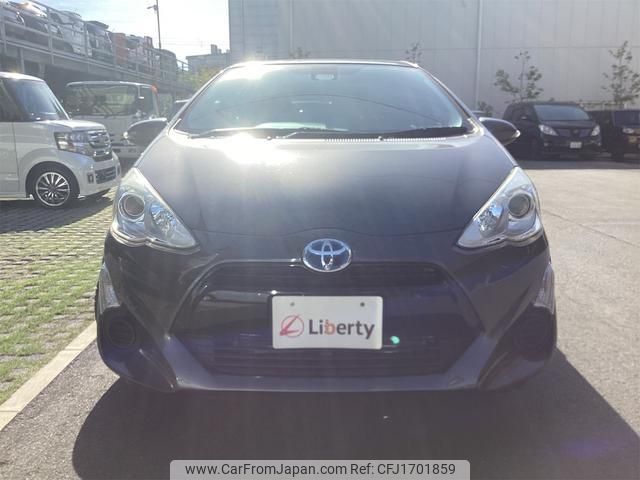 toyota aqua 2017 CFJ1701859 image 2