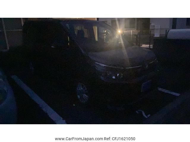 toyota voxy 2014 CFJ1621050 image 2
