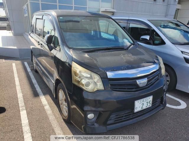 toyota noah 2010 CFJ1786538 image 1