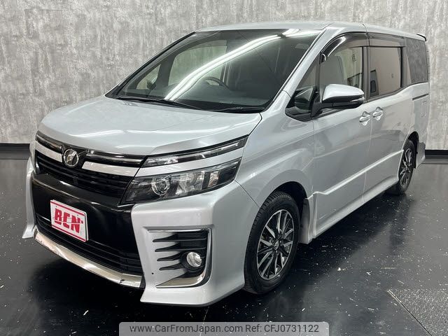 toyota voxy 2015 -TOYOTA--Voxy DBA-ZRR80W--ZRR80-0120467---TOYOTA--Voxy DBA-ZRR80W--ZRR80-0120467- image 1