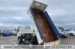 hino dutro 2012 NIKYO_PM98800