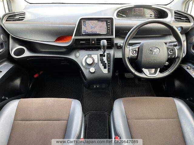 toyota sienta 2018 504928-919901 image 1