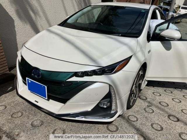 toyota prius-phv 2017 -TOYOTA--Prius PHV DLA-ZVW52--ZVW52-3028241---TOYOTA--Prius PHV DLA-ZVW52--ZVW52-3028241- image 1