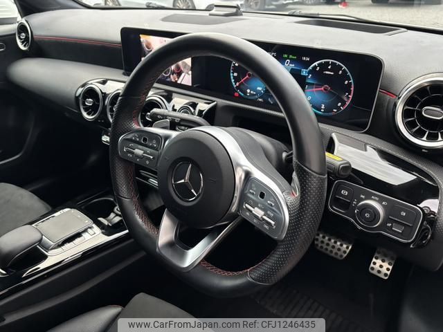 mercedes-benz a-class 2020 quick_quick_5BA-177084_W1K1770842J200391 image 2