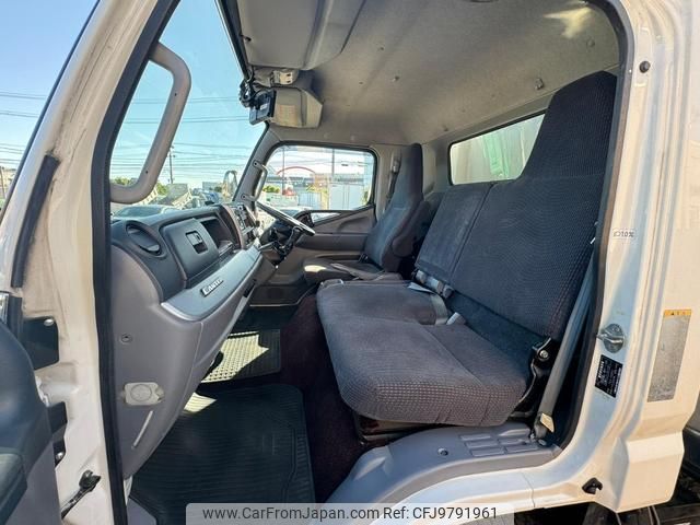 mitsubishi-fuso canter 2013 CFJ9791961 image 2