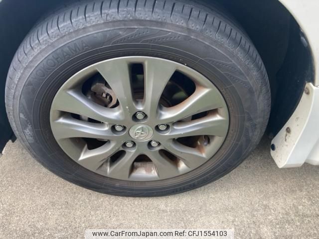 toyota voxy 2011 CFJ1554103 image 2