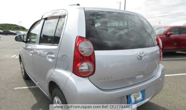toyota passo 2012 CFJ1744802 image 2