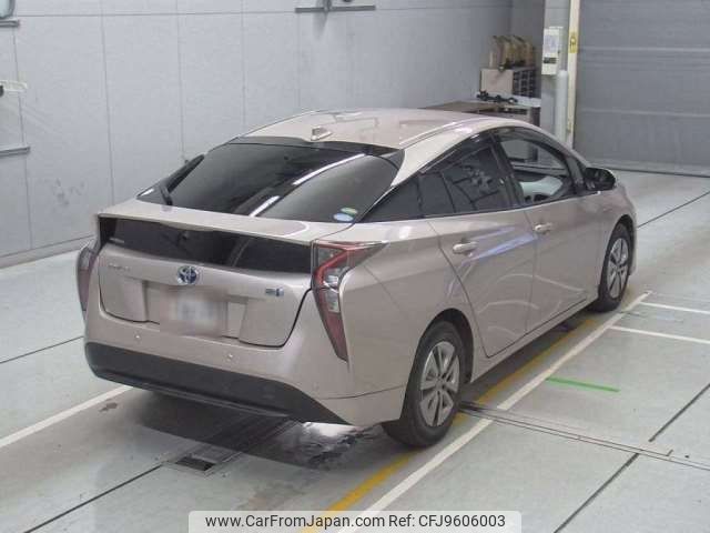 toyota prius 2016 -TOYOTA--Prius DAA-ZVW51--ZVW51-8013886---TOYOTA--Prius DAA-ZVW51--ZVW51-8013886- image 2