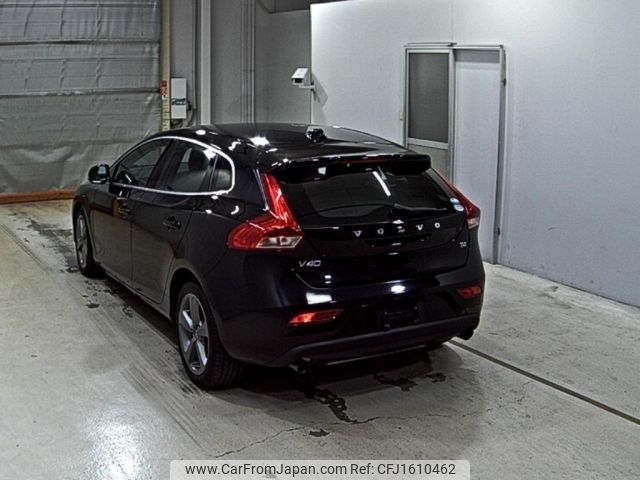 volvo v40 2014 CFJ1610462 image 2