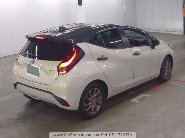 toyota aqua 2024 CFJ1732376 image 2