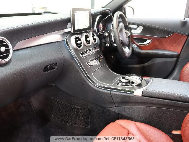mercedes-benz c-class 2018 CFJ1843568 image 2