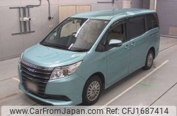 toyota noah 2014 CFJ1687414