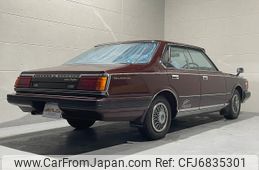nissan-gloria-sedan-1982-24664-car_4ab09c21-37a5-4816-8896-b2210add10dd