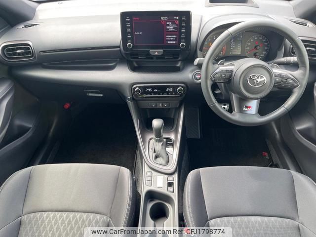 toyota yaris 2022 CFJ1798774 image 2