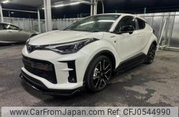 toyota c-hr 2019 quick_quick_6AA-ZYX11_2008682