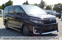 toyota voxy 2014 -TOYOTA--Voxy DBA-ZRR85W--ZRR85-0007668---TOYOTA--Voxy DBA-ZRR85W--ZRR85-0007668-