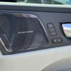 volvo xc60 2024 quick_quick_UB420XCP2A_LYVUZH1M2RB759501 image 12