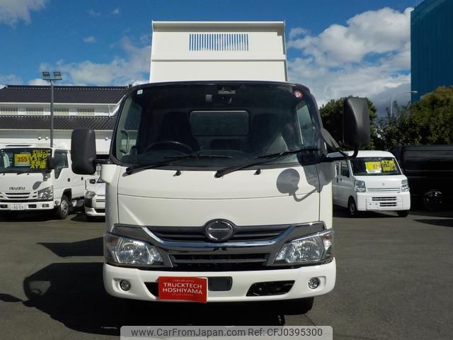 hino dutro 2019 GOO_NET_EXCHANGE_0840390A30241031W001 image 2