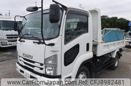 isuzu forward 2017 CFJ8982481
