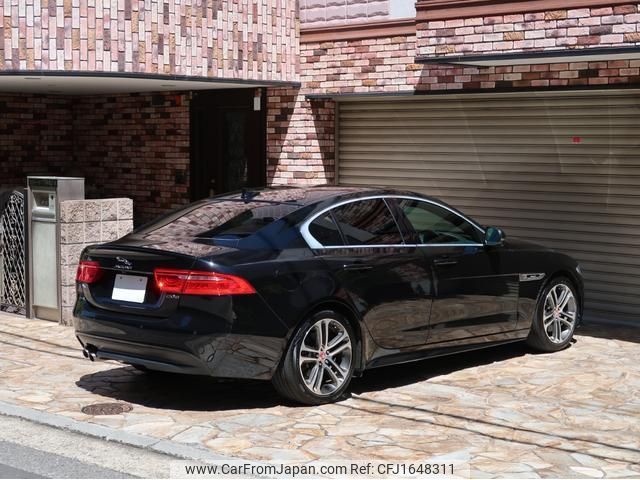 jaguar xe 2016 CFJ1648311 image 2