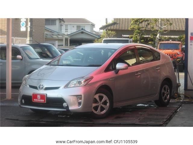 toyota prius 2013 -TOYOTA--Prius DAA-ZVW30--ZVW30-5629750---TOYOTA--Prius DAA-ZVW30--ZVW30-5629750- image 2