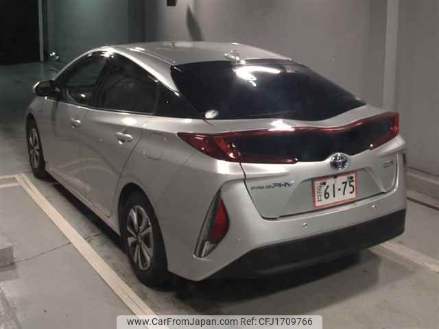 toyota prius-phv 2018 CFJ1709766 image 2