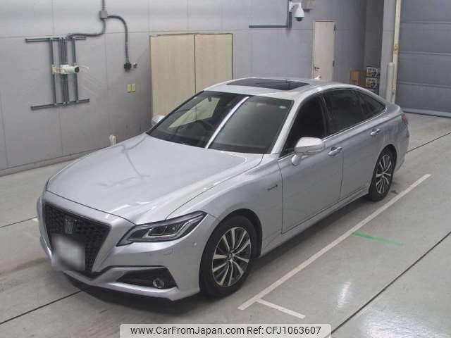 toyota crown 2018 CFJ1063607 image 1