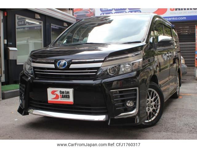 2016 Toyota Voxy DAA-ZWR80W 2WD - Car Price $11,805