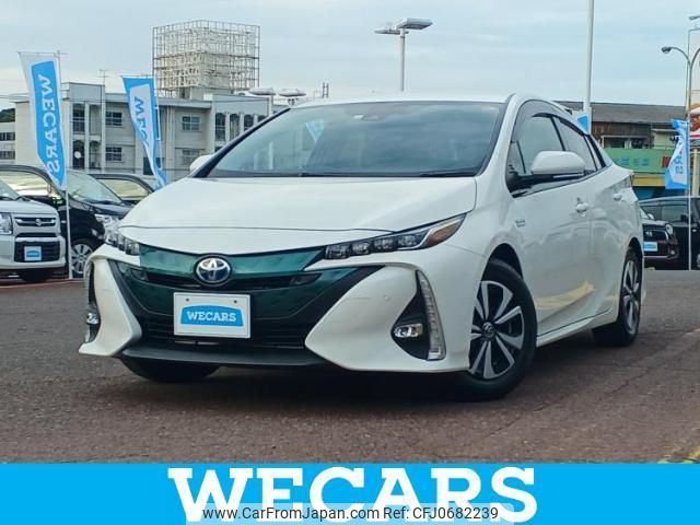 toyota prius-phv 2018 quick_quick_DLA-ZVW52_ZVW52-3073831 image 1