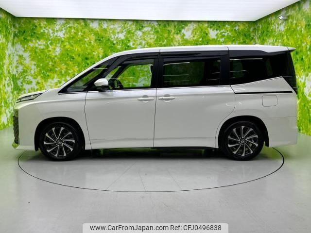 toyota voxy 2022 quick_quick_6AA-ZWR90W_ZWR90-0035121 image 2