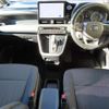 toyota noah 2023 quick_quick_6AA-ZWR90W_ZWR90-0132219 image 10