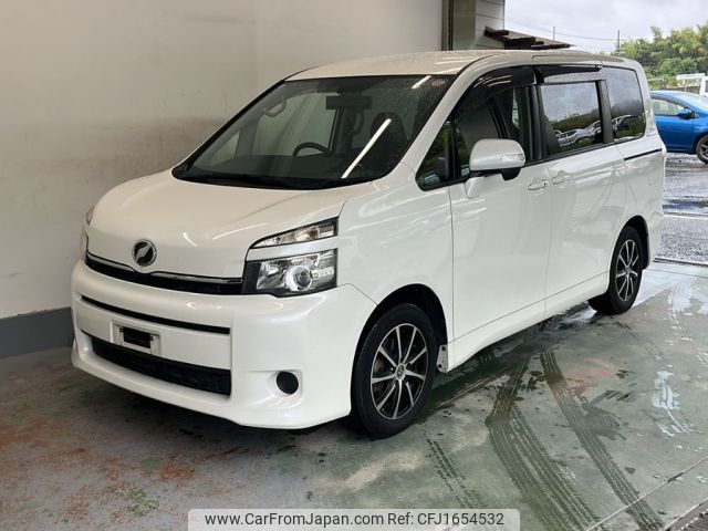 toyota voxy 2014 CFJ1654532 image 1