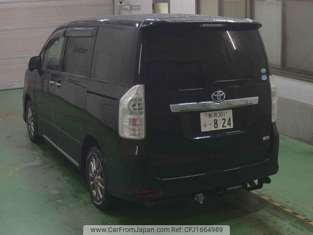 toyota voxy 2012 CFJ1664989 image 2