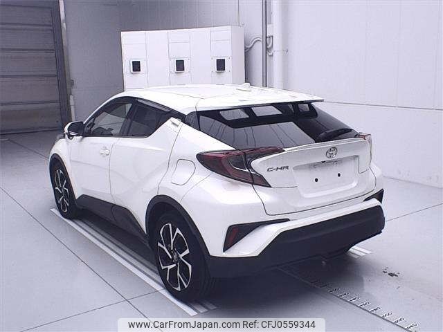 toyota c-hr 2018 -TOYOTA--C-HR NGX10-2002109---TOYOTA--C-HR NGX10-2002109- image 2