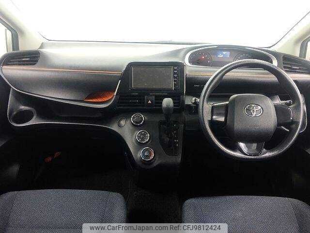 toyota sienta 2016 504928-921195 image 1