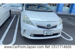 toyota prius-α 2012 CFJ1714606